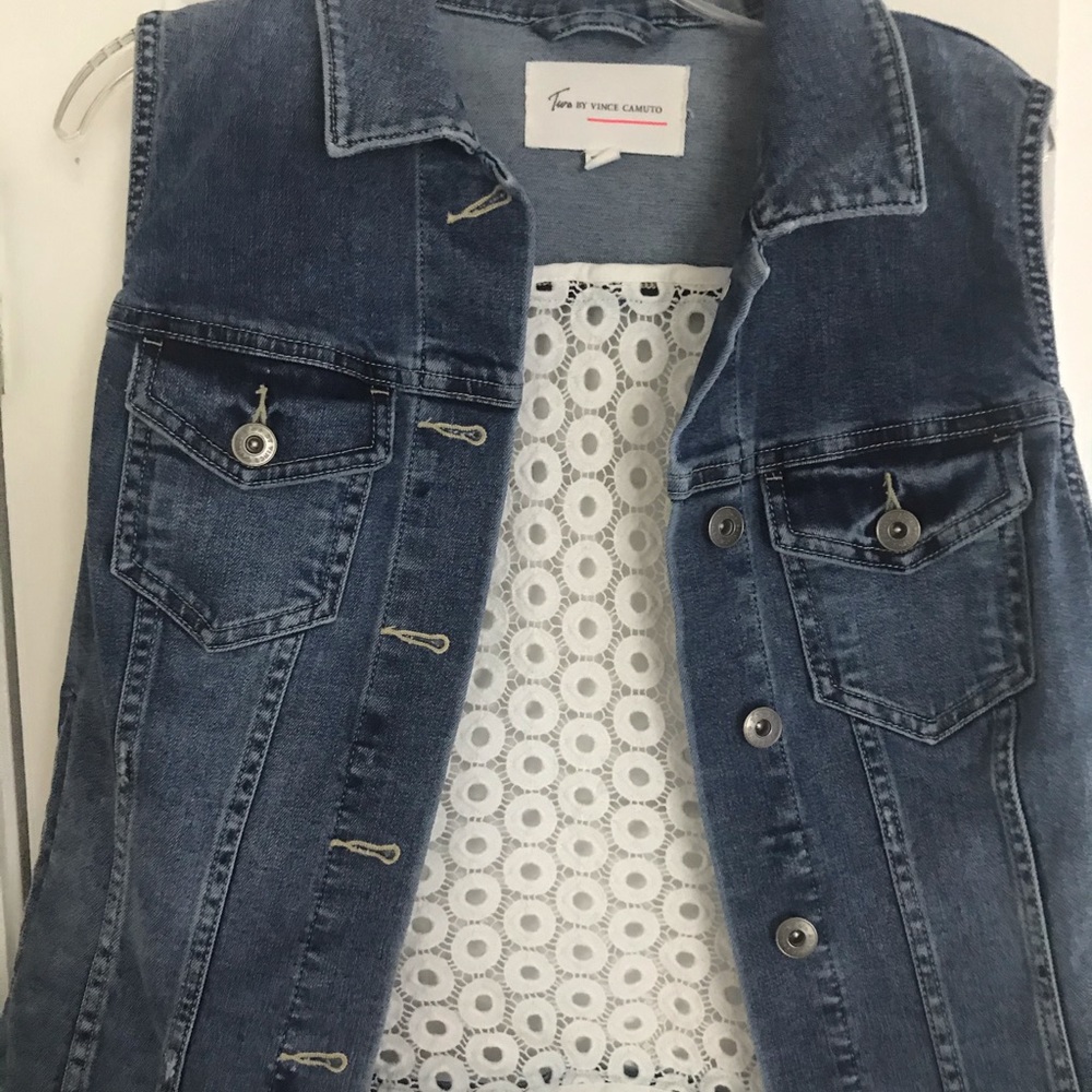 Crotchet Back Sleveless Denim Jacket